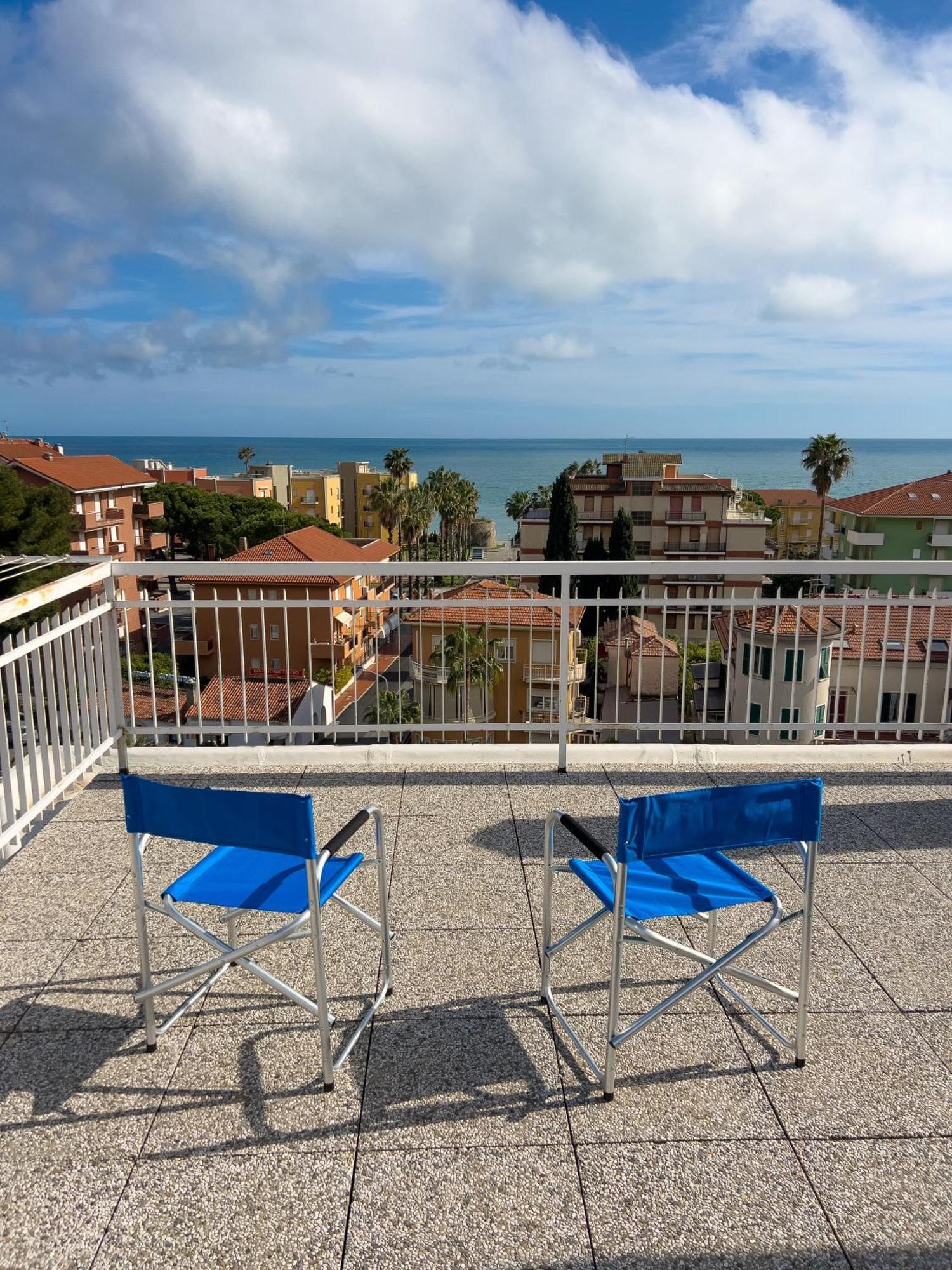 Casa Carlotta Apartment ซานบาร์โตโลเมโอ อัล มาเร ภายนอก รูปภาพ