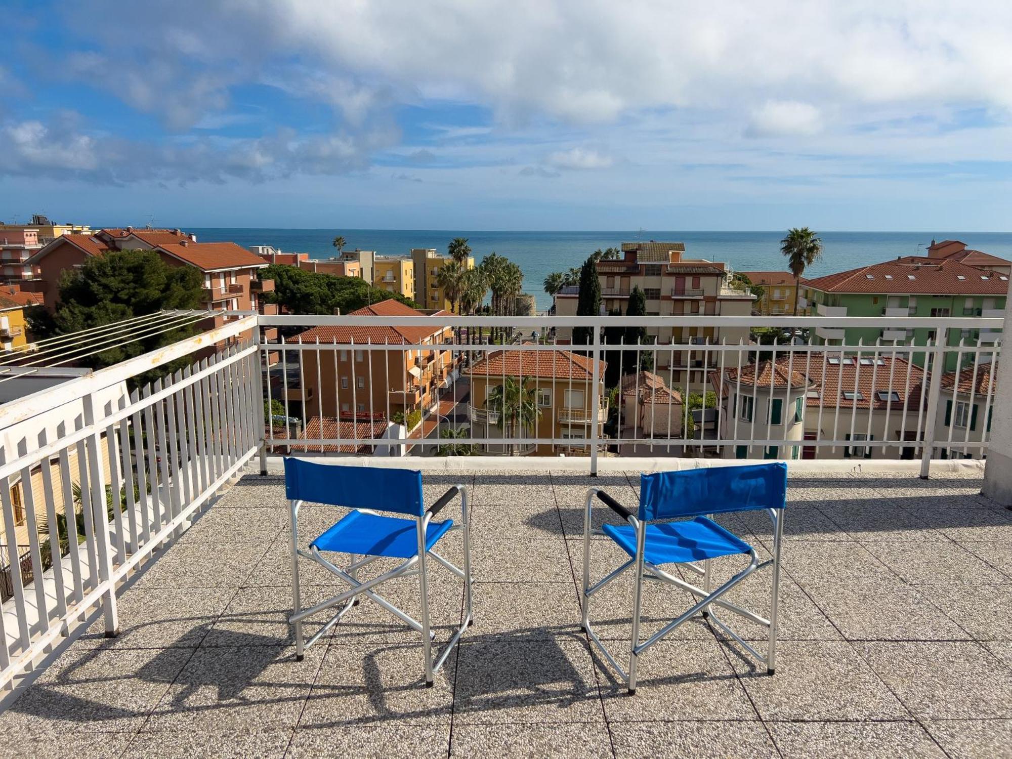 Casa Carlotta Apartment ซานบาร์โตโลเมโอ อัล มาเร ภายนอก รูปภาพ